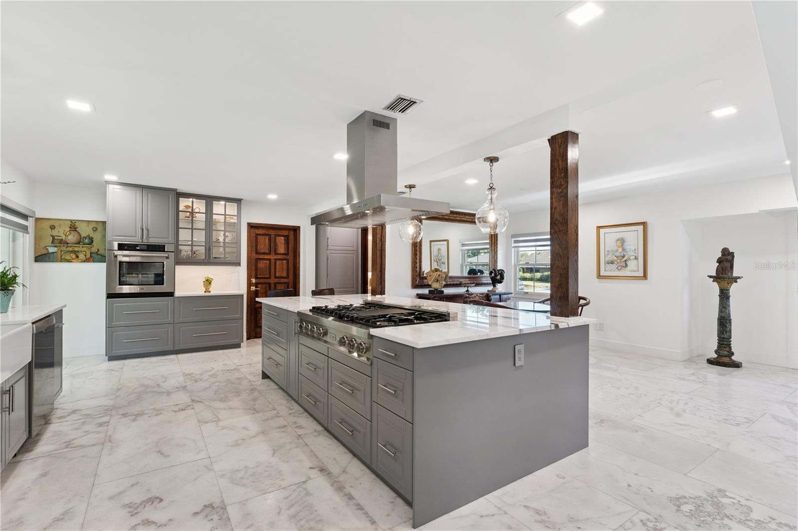 7621 ORANGE TREE LANE