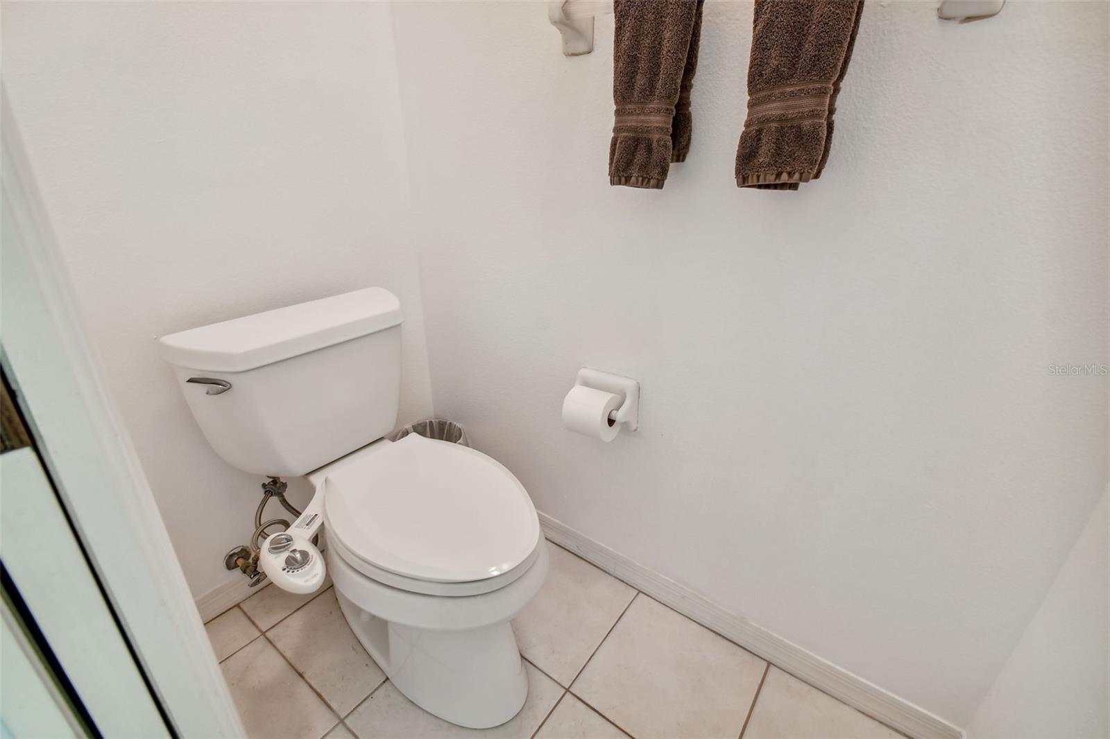 SUN KETCH TWNHMS AT CYPRESS LAKES - Residential