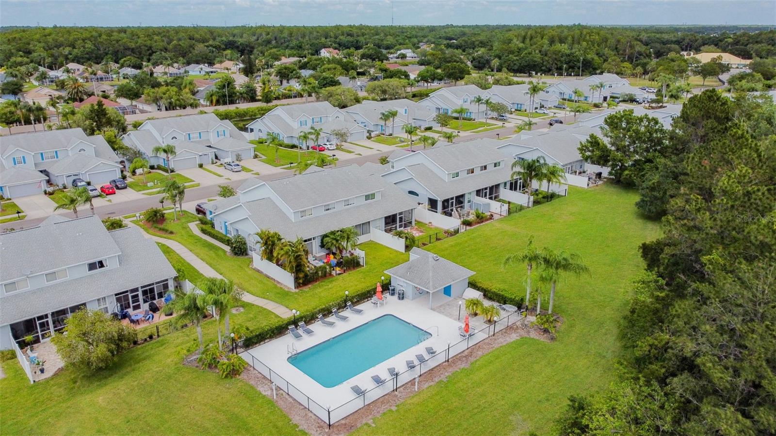 SUN KETCH TWNHMS AT CYPRESS LAKES - Residential