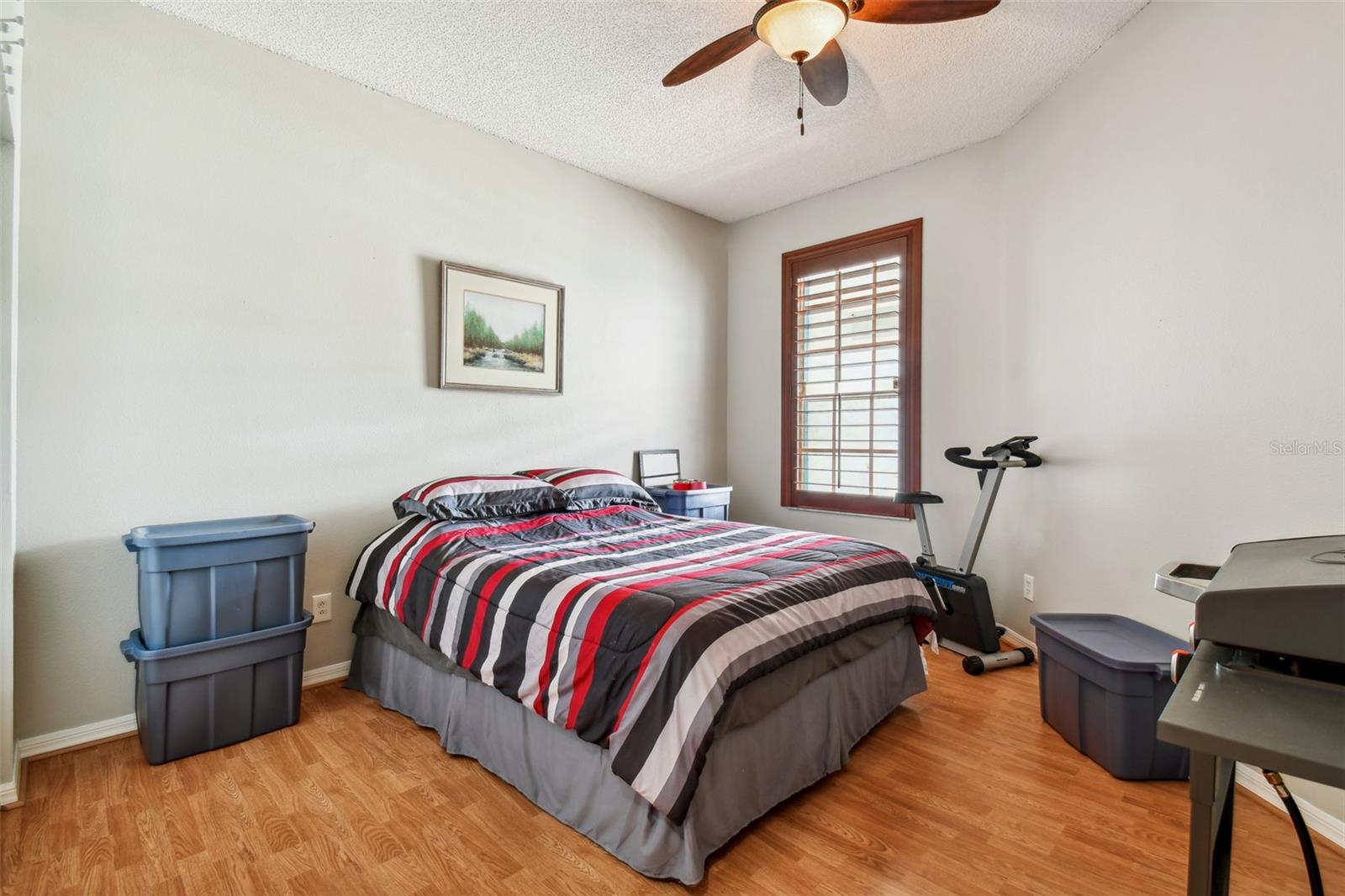 SUN KETCH TWNHMS AT CYPRESS LAKES - Residential