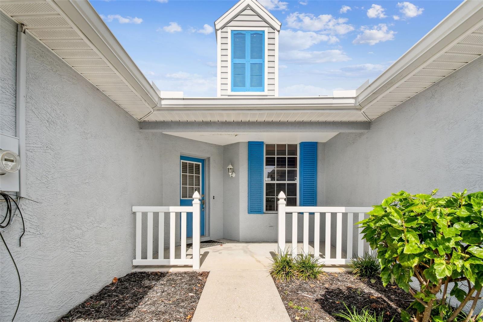 SUN KETCH TWNHMS AT CYPRESS LAKES - Residential