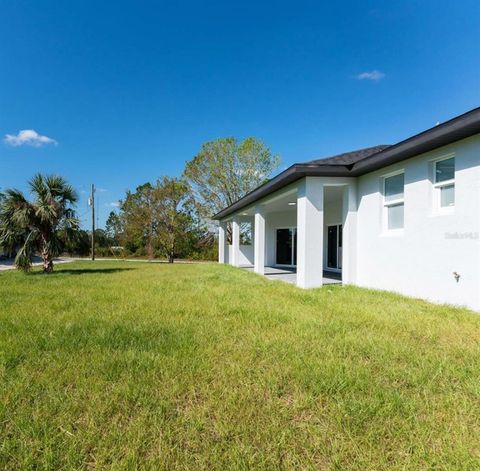 A home in PORT CHARLOTTE