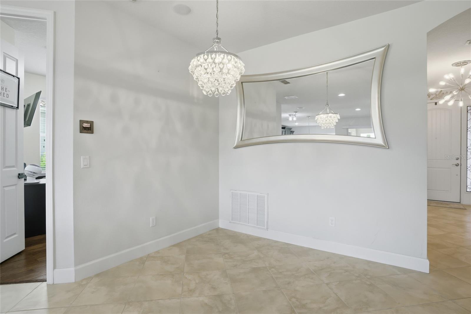 VILLAGEWALK/LK NONA #3 - Residential