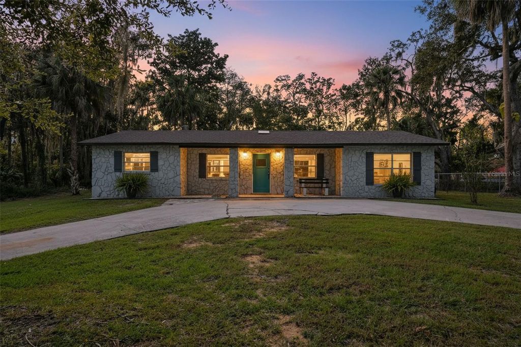 Photo of 1144 N Midiron Point, Crystal River, FL 34429 (MLS # TB8439897)