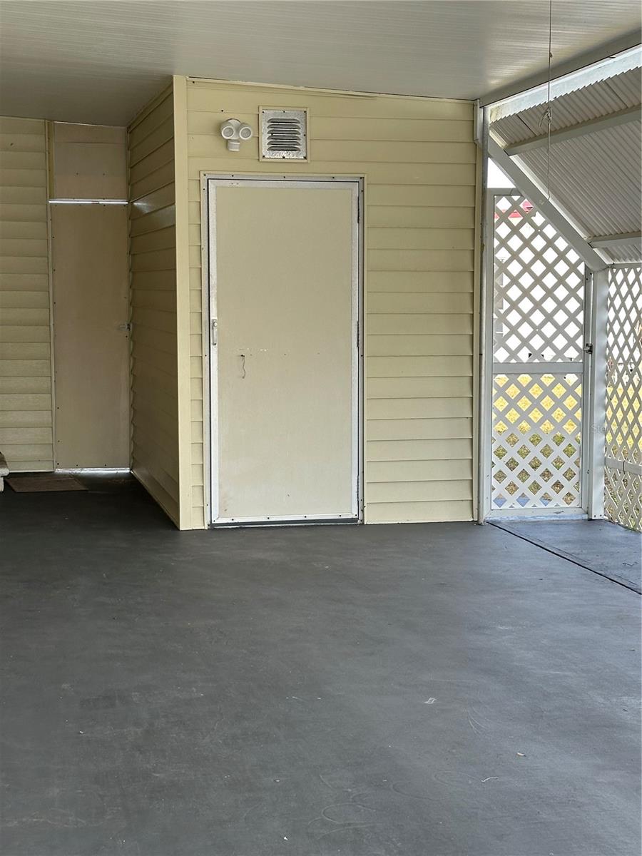 GOLDEN GATE MOBILE HOME PARK UNREC - Residential