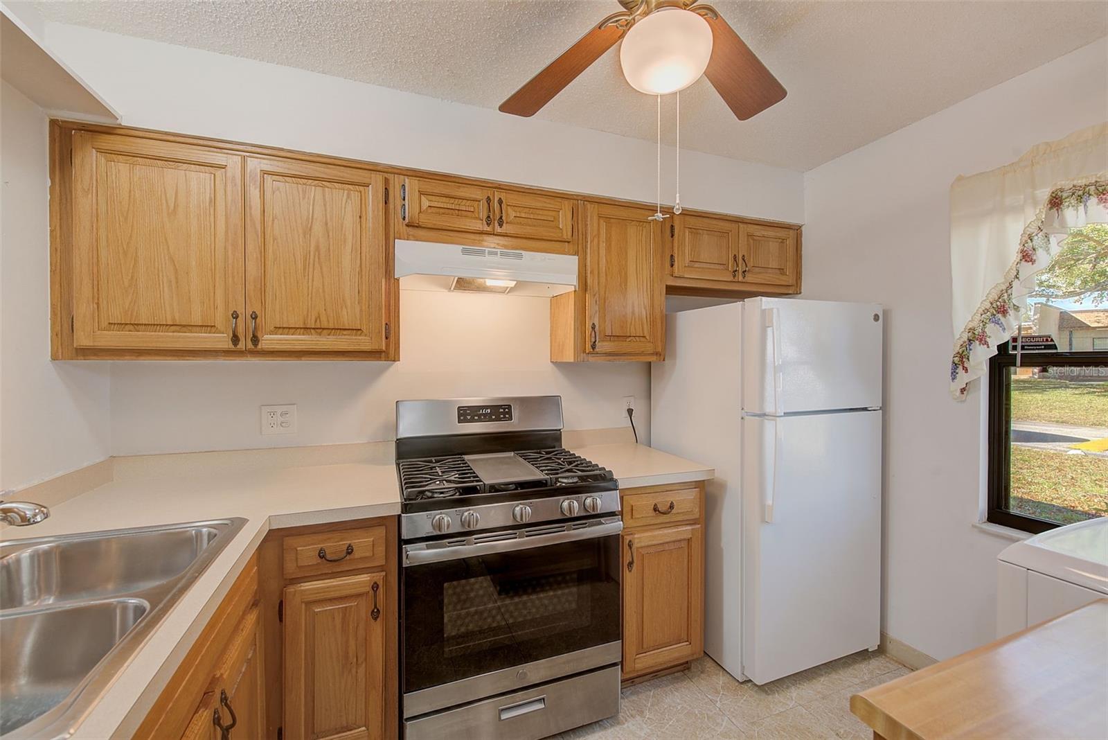 MISSION HILLS CONDO - Residential