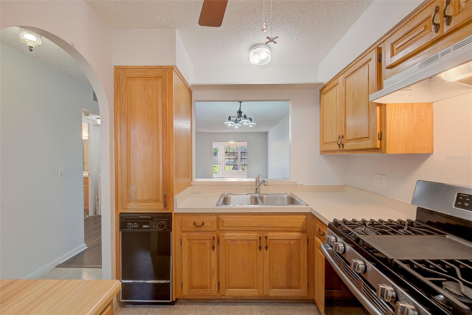 MISSION HILLS CONDO - Residential