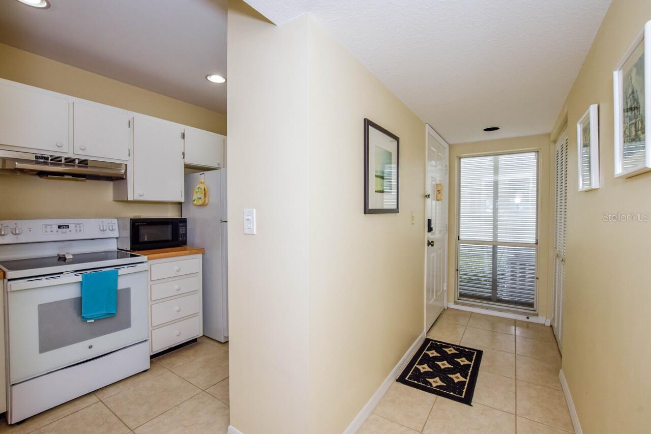 439 CERROMAR LANE 310, VENICE, FL, 34293 3 439 CERROMAR LANE 310