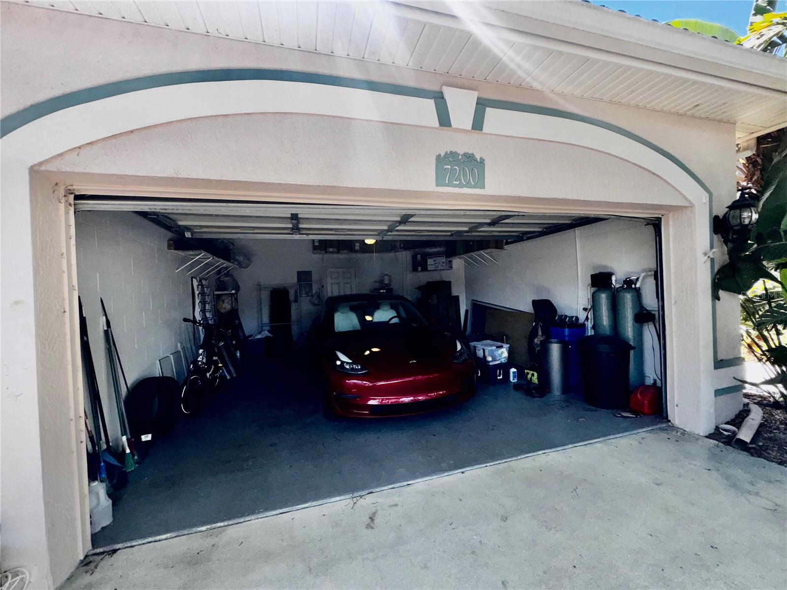 CINNAMON BAY CLUB - Residential Lease