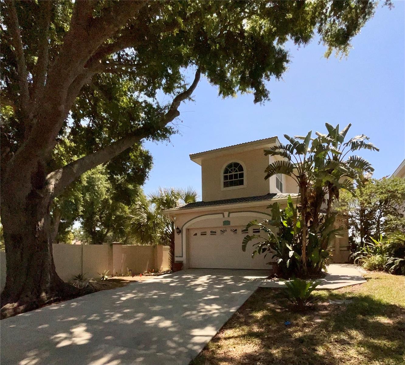 CINNAMON BAY CLUB - Residential Lease