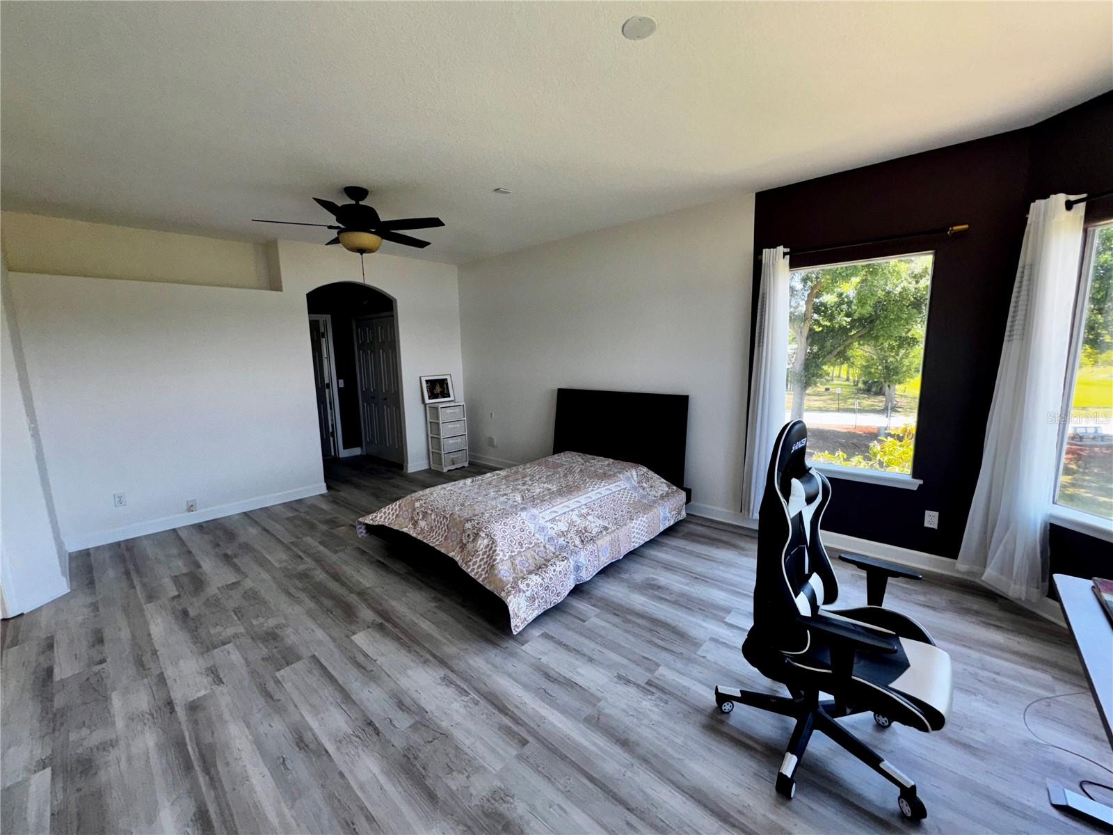 CINNAMON BAY CLUB - Residential Lease