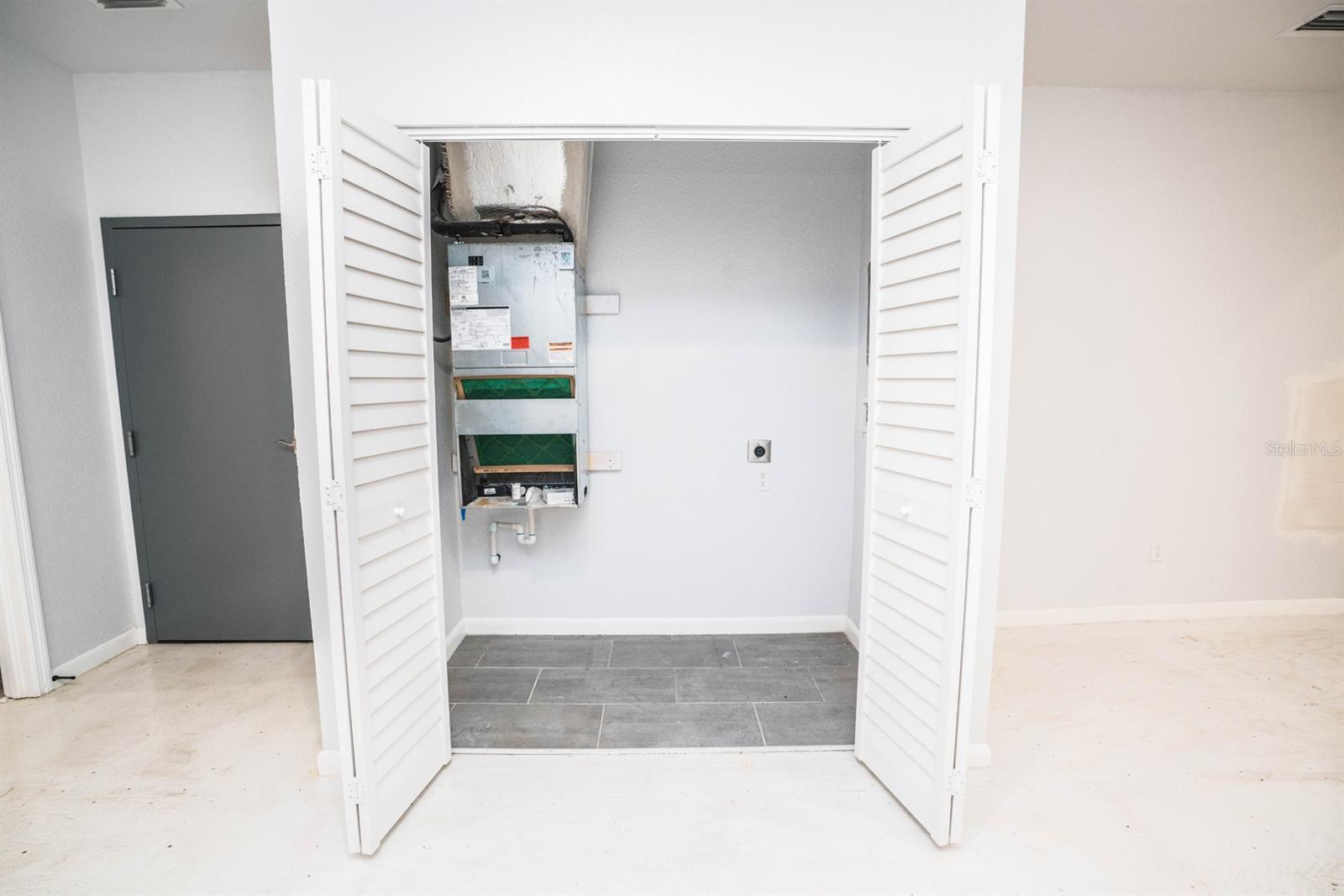 CENTRAL PARK BLKS 1 2 4 TO 12 - Residential Lease