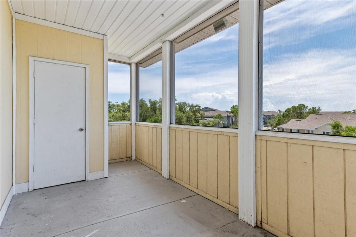 THE PALMS OF CORTEZ - Residential Lease