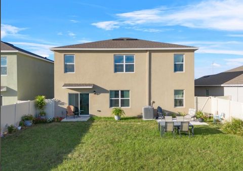 A home in LAKE ALFRED