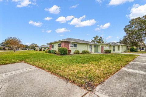 A home in PALM HARBOR