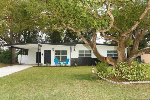 A home in WINTER PARK