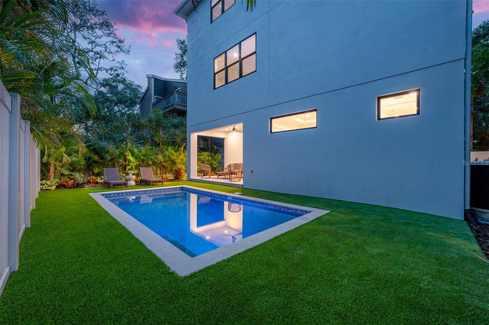 OAKELLARS - Residential