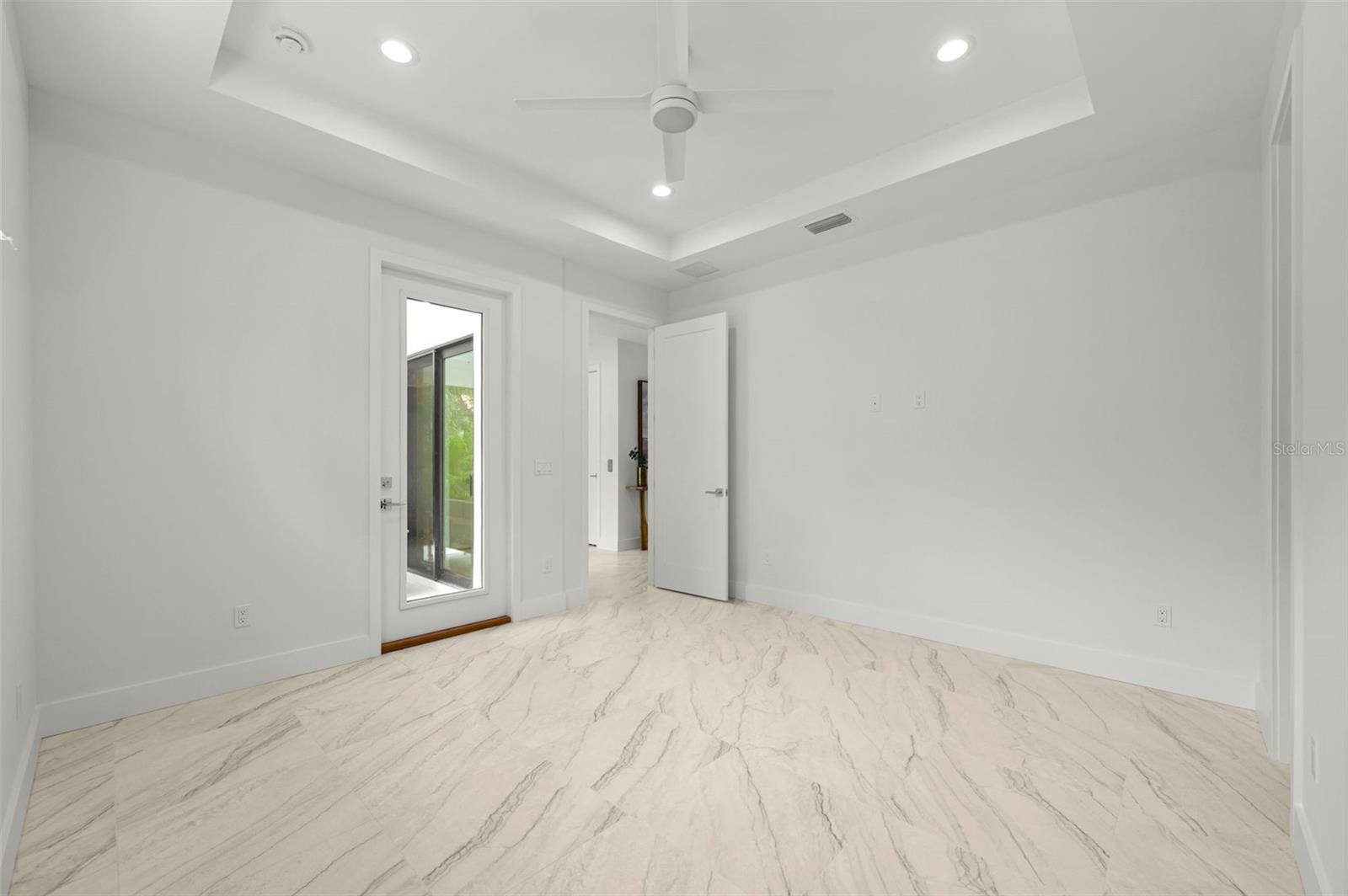 OAKELLARS - Residential