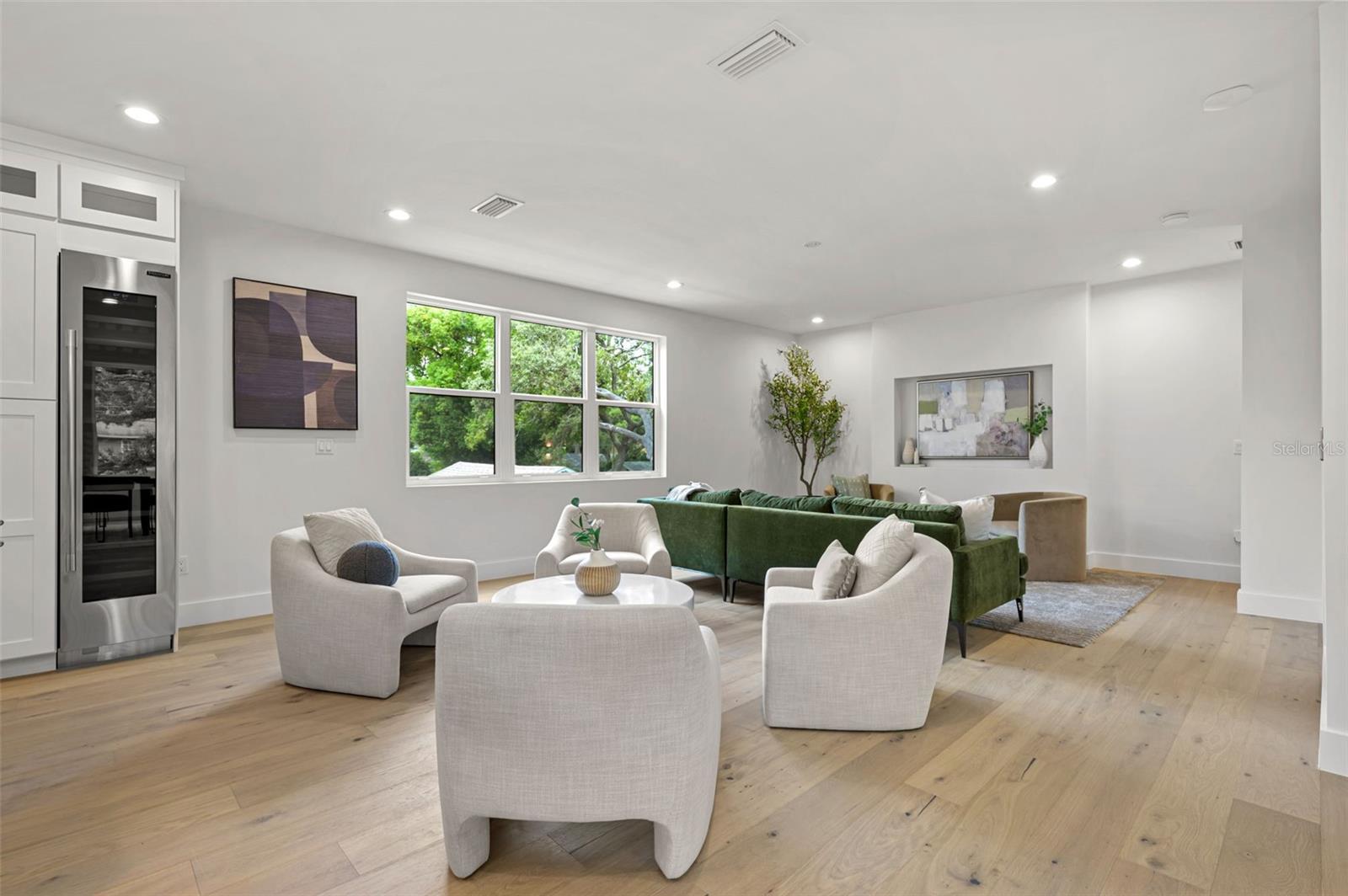 OAKELLARS - Residential