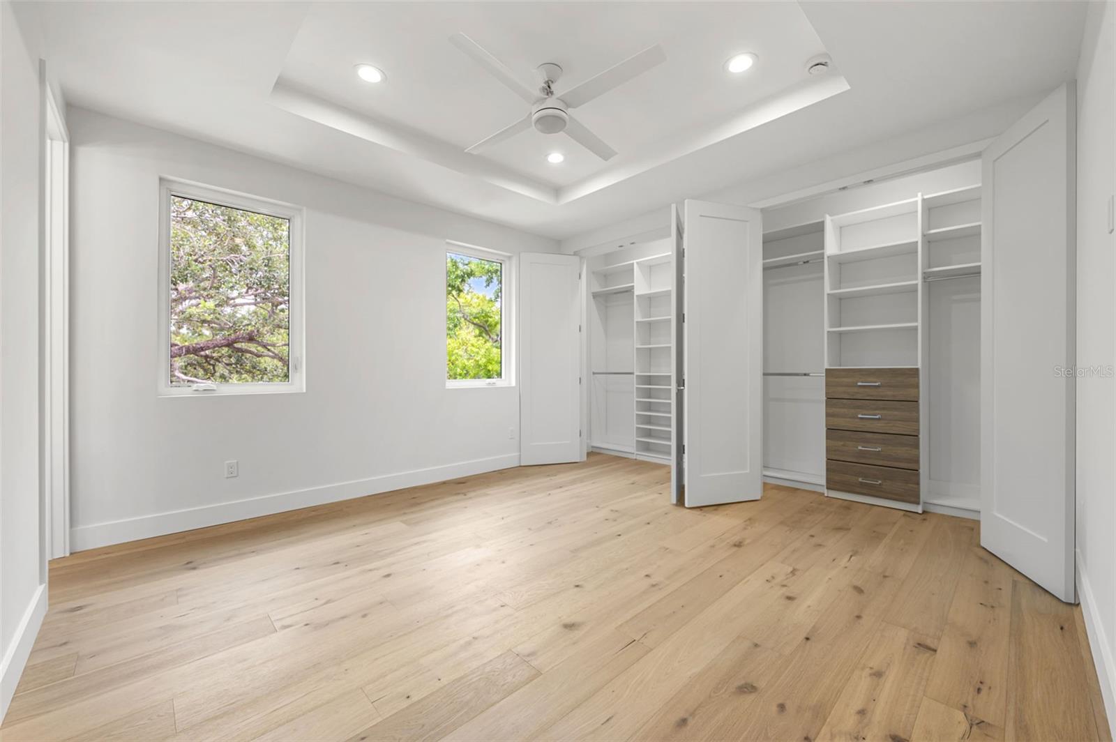 OAKELLARS - Residential