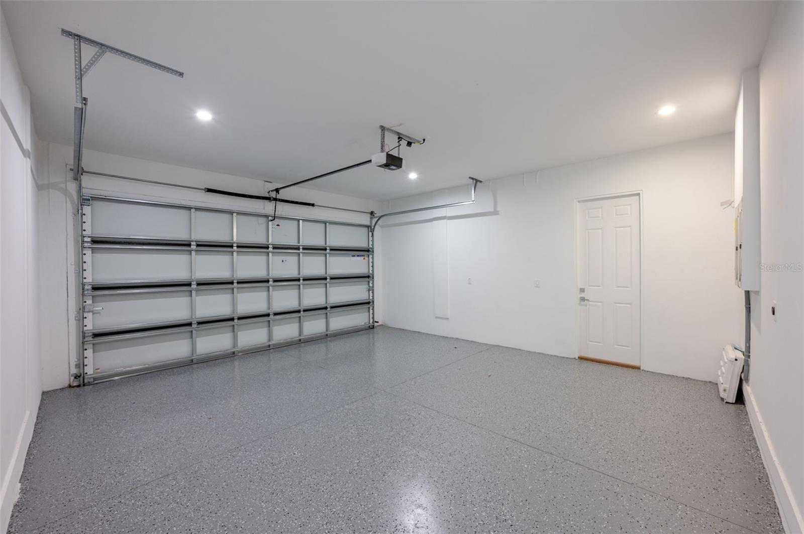 OAKELLARS - Residential