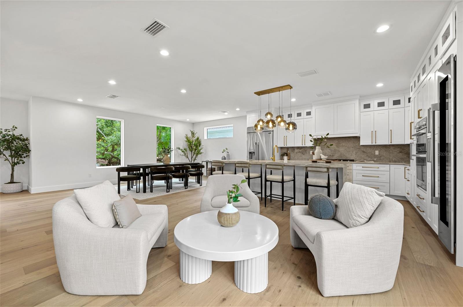 OAKELLARS - Residential