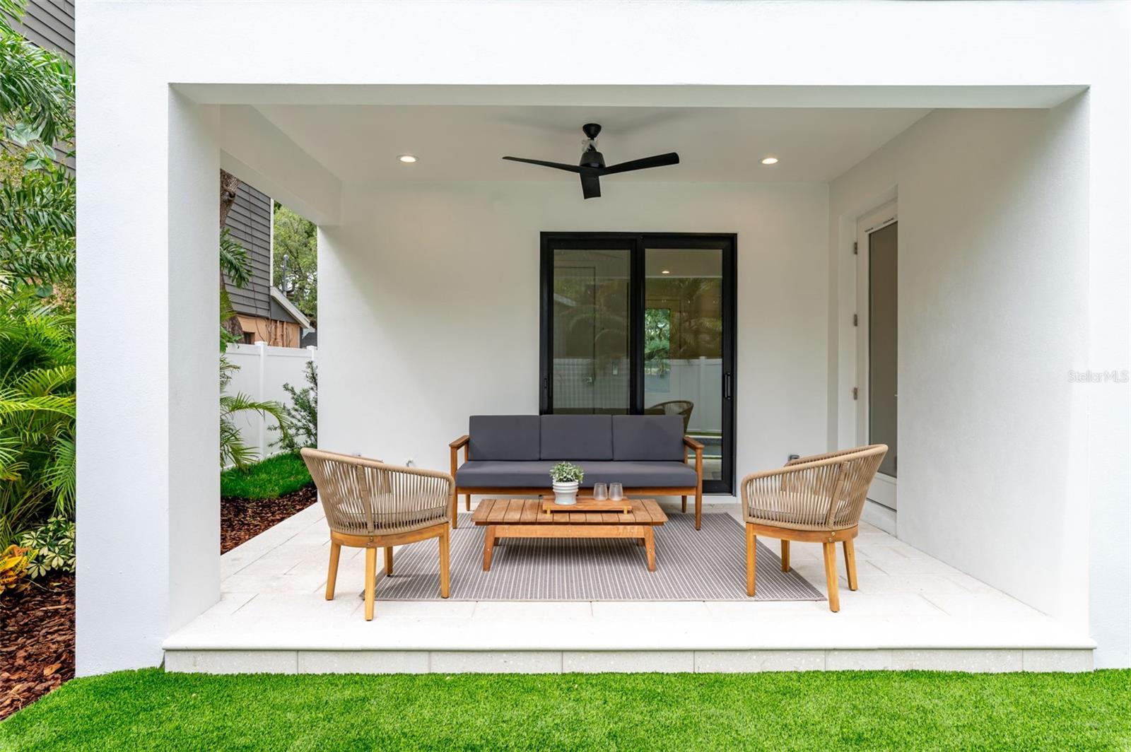 OAKELLARS - Residential