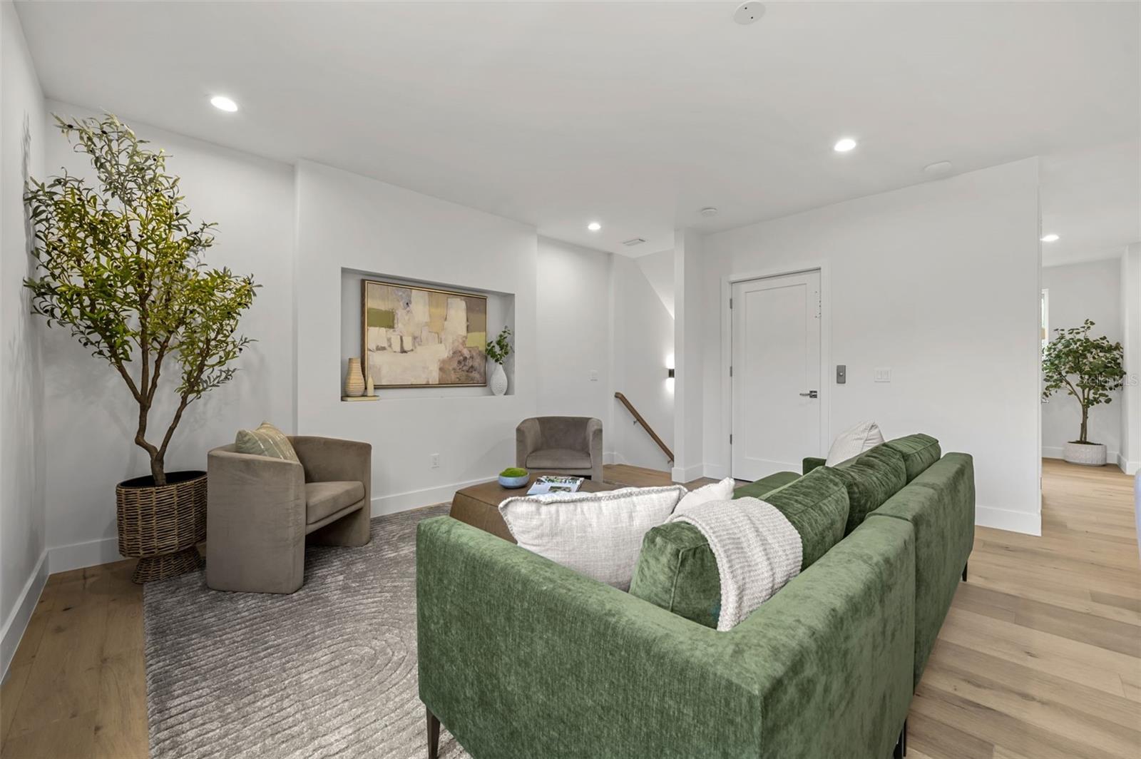 OAKELLARS - Residential