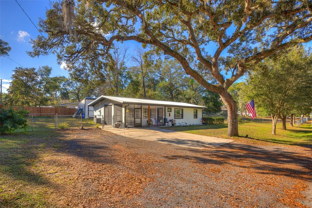 Photo of 1108 E Winnemissett Avenue, Deland, FL 32724 (MLS # V4946610)