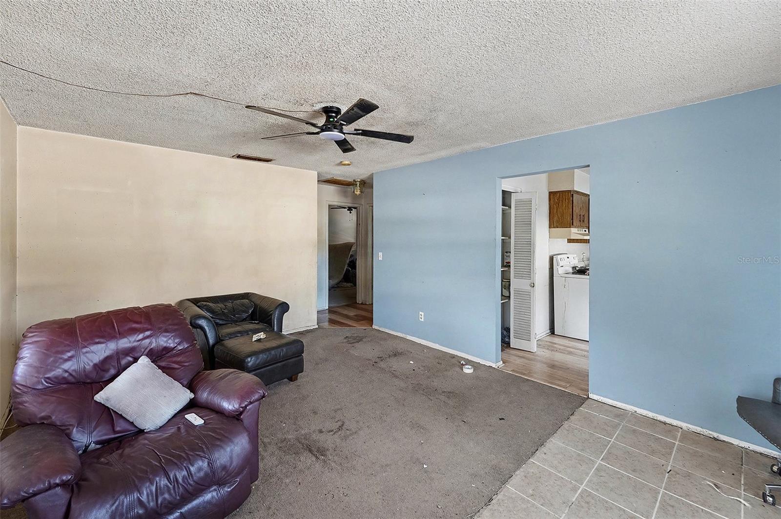 LAKE PALMS SEC 2 - Residential