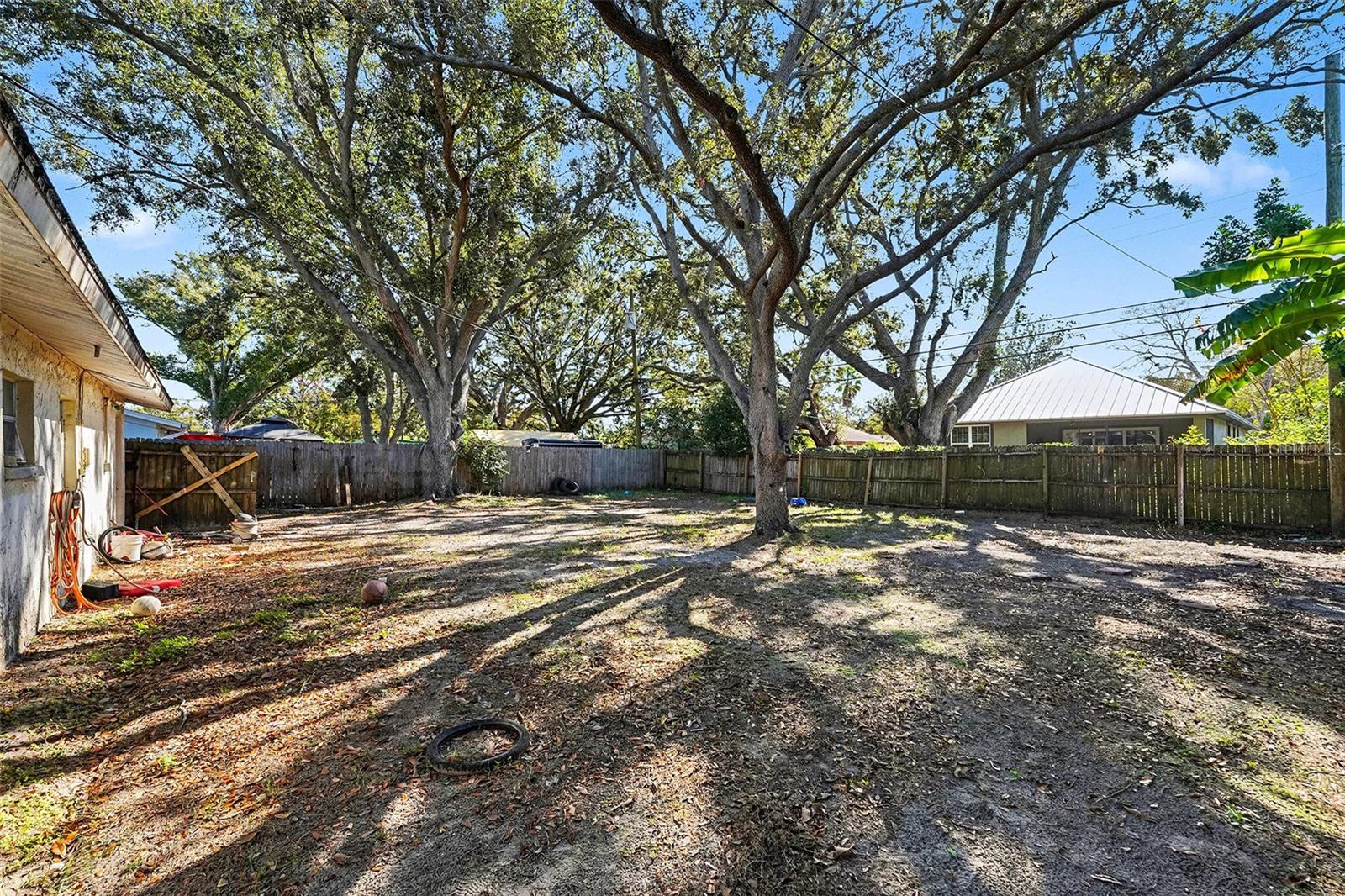 LAKE PALMS SEC 2 - Residential