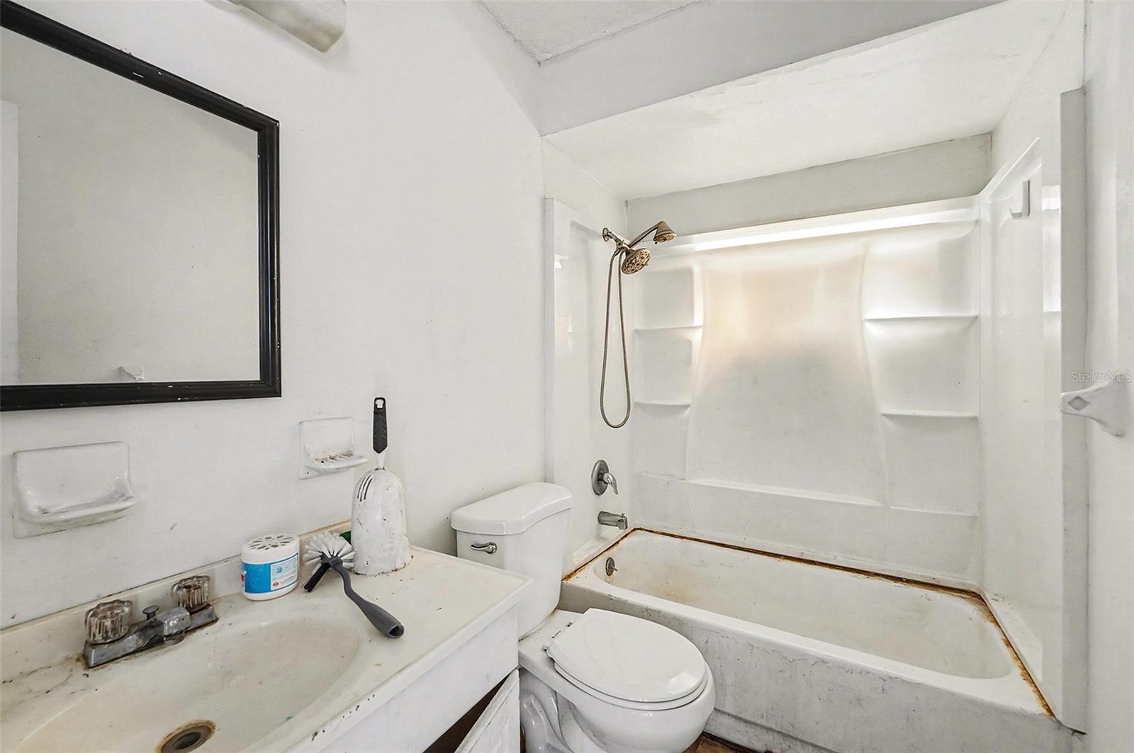 LAKE PALMS SEC 2 - Residential