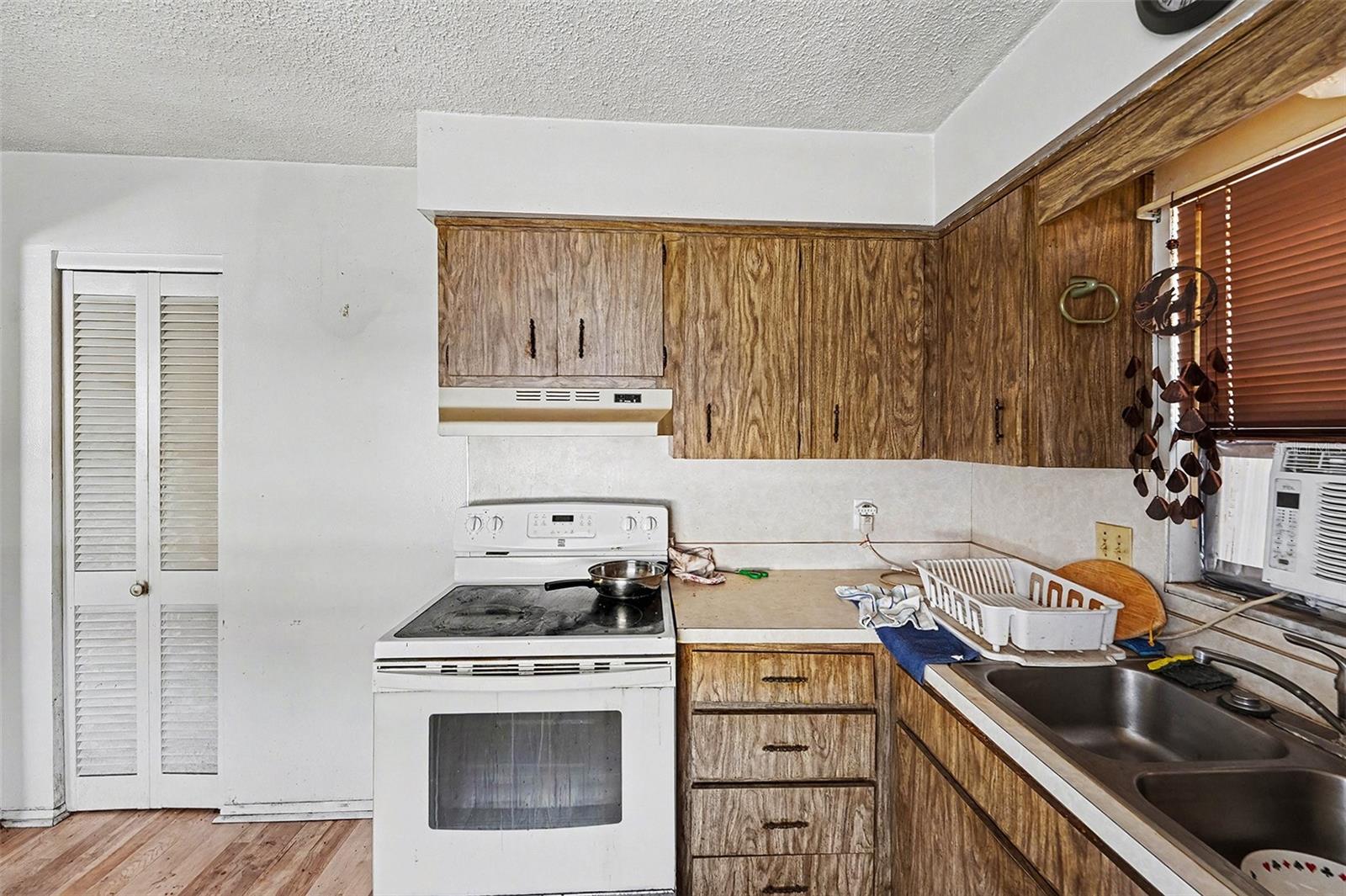 LAKE PALMS SEC 2 - Residential