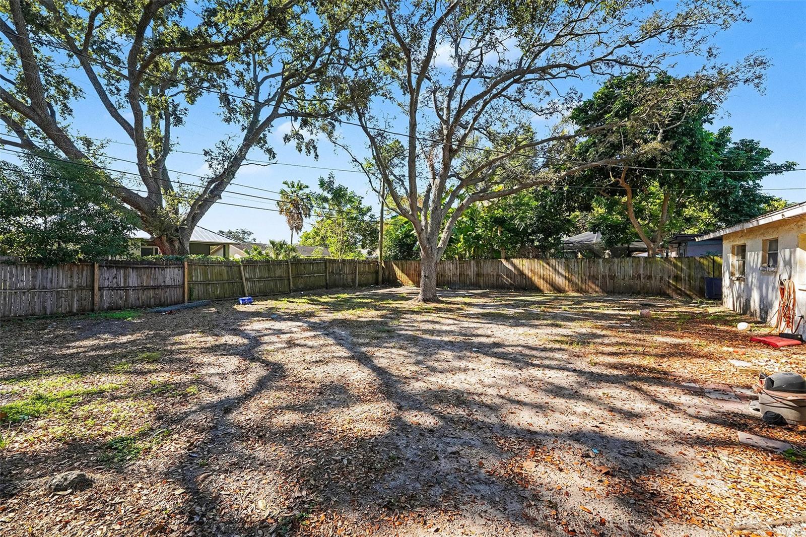 LAKE PALMS SEC 2 - Residential