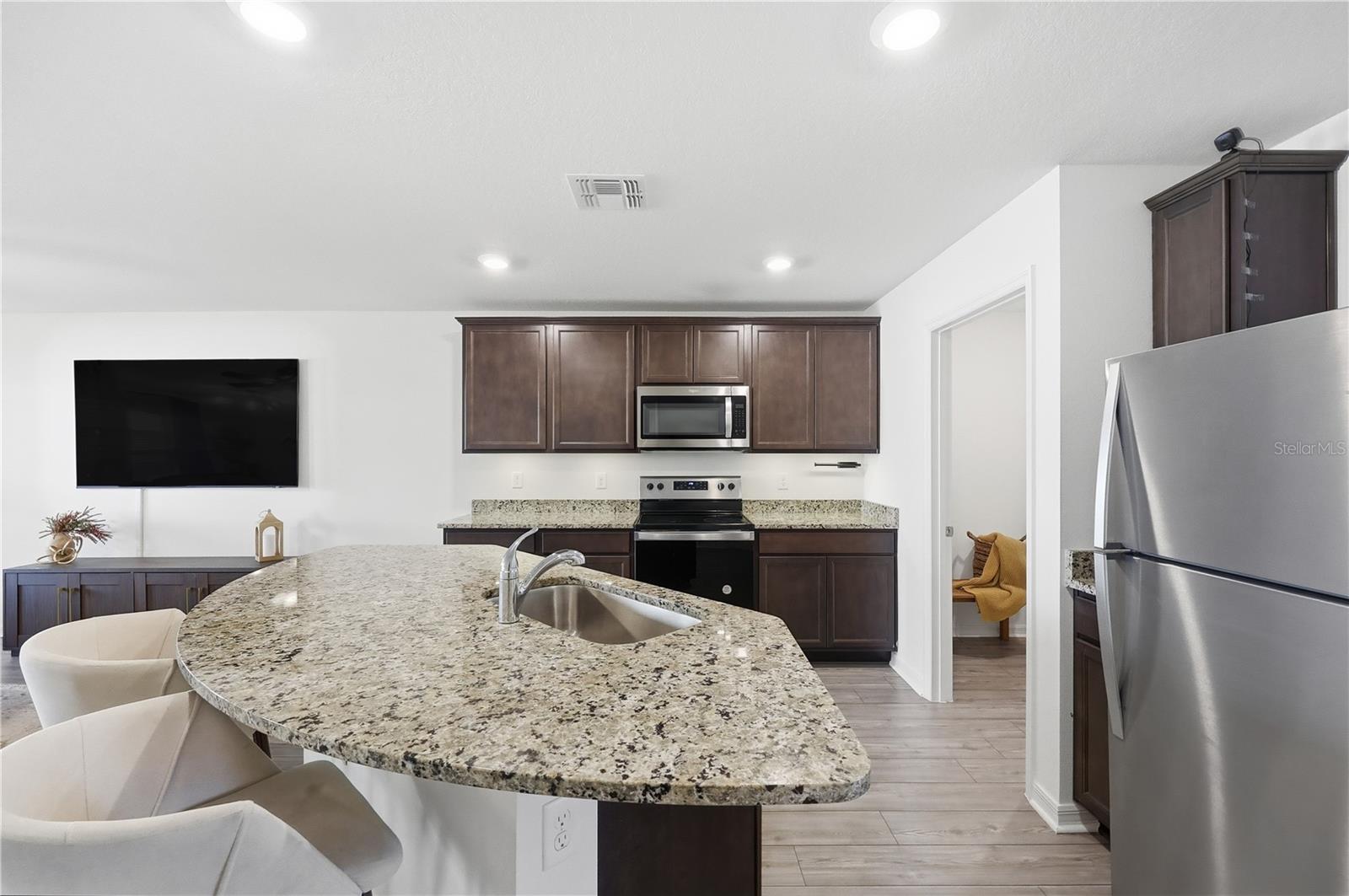 HAMLETS/TAVARES - Residential