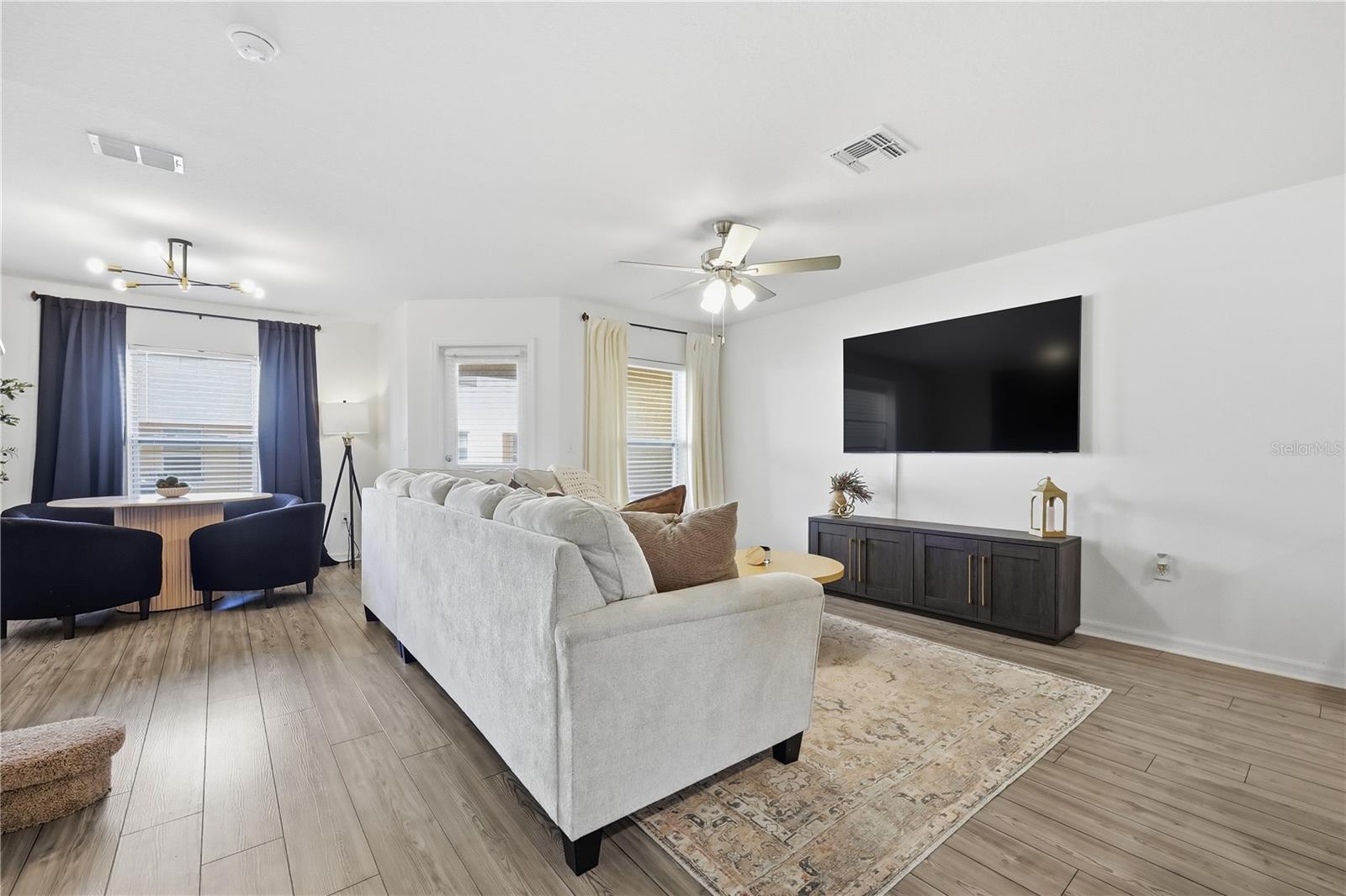 HAMLETS/TAVARES - Residential