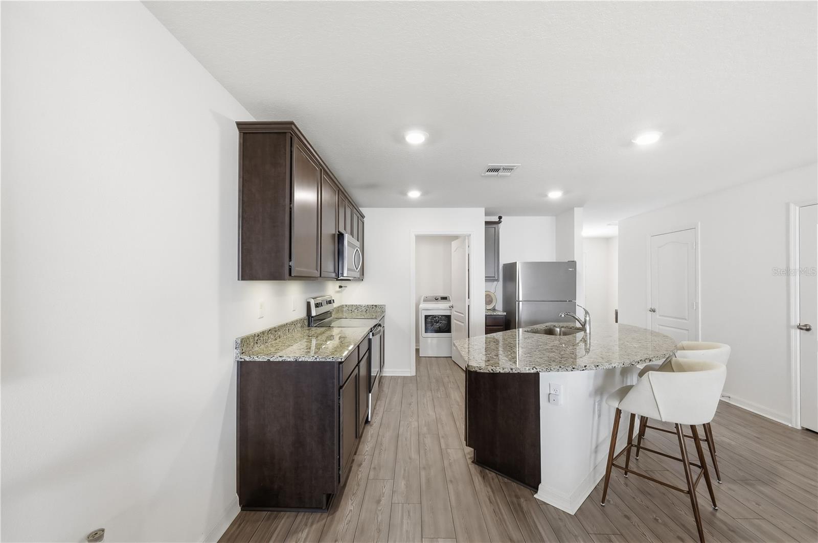 HAMLETS/TAVARES - Residential