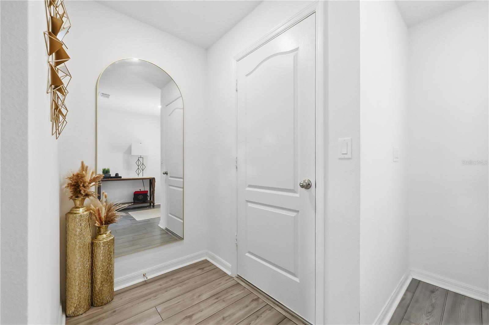 HAMLETS/TAVARES - Residential