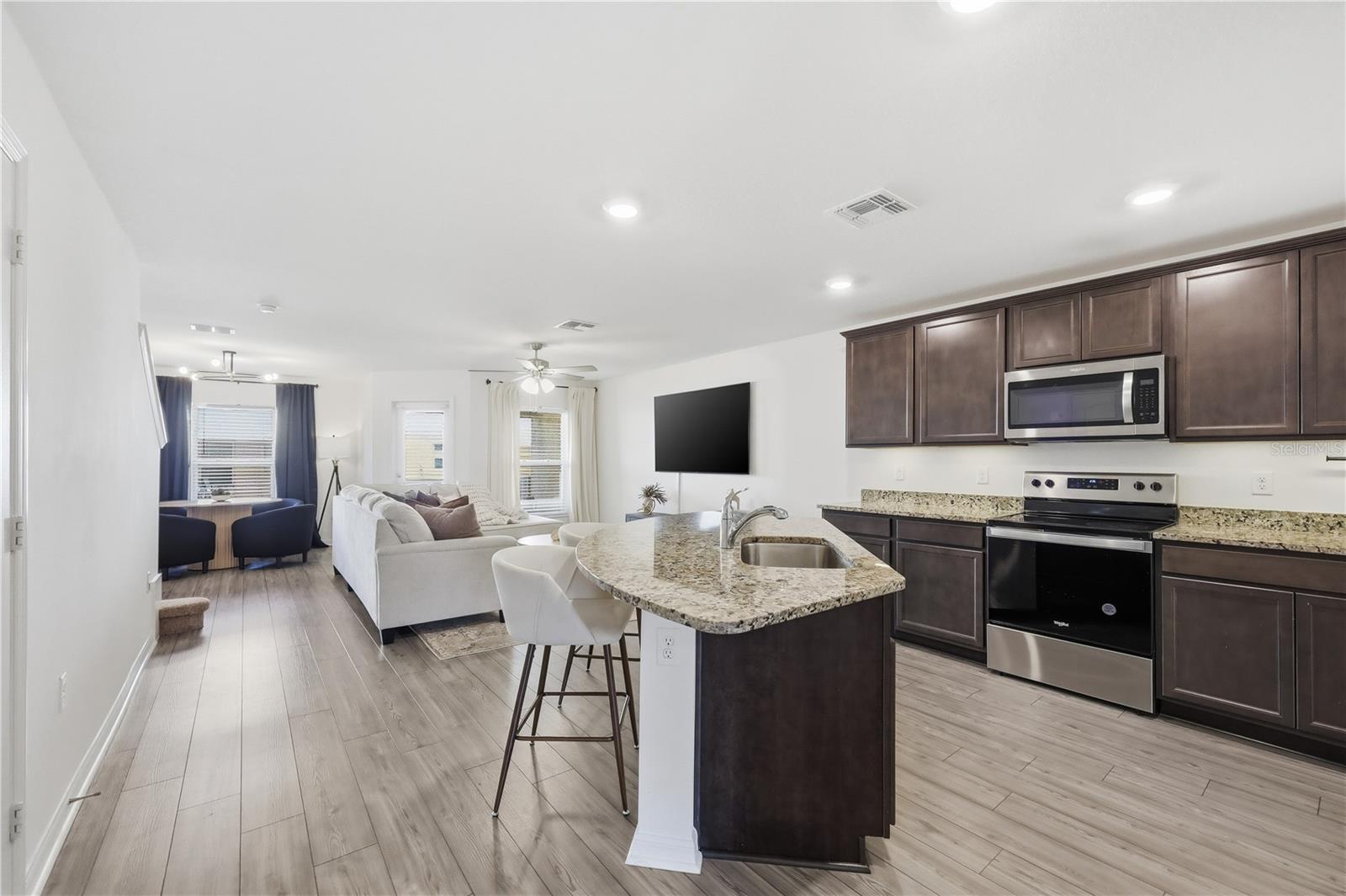 HAMLETS/TAVARES - Residential