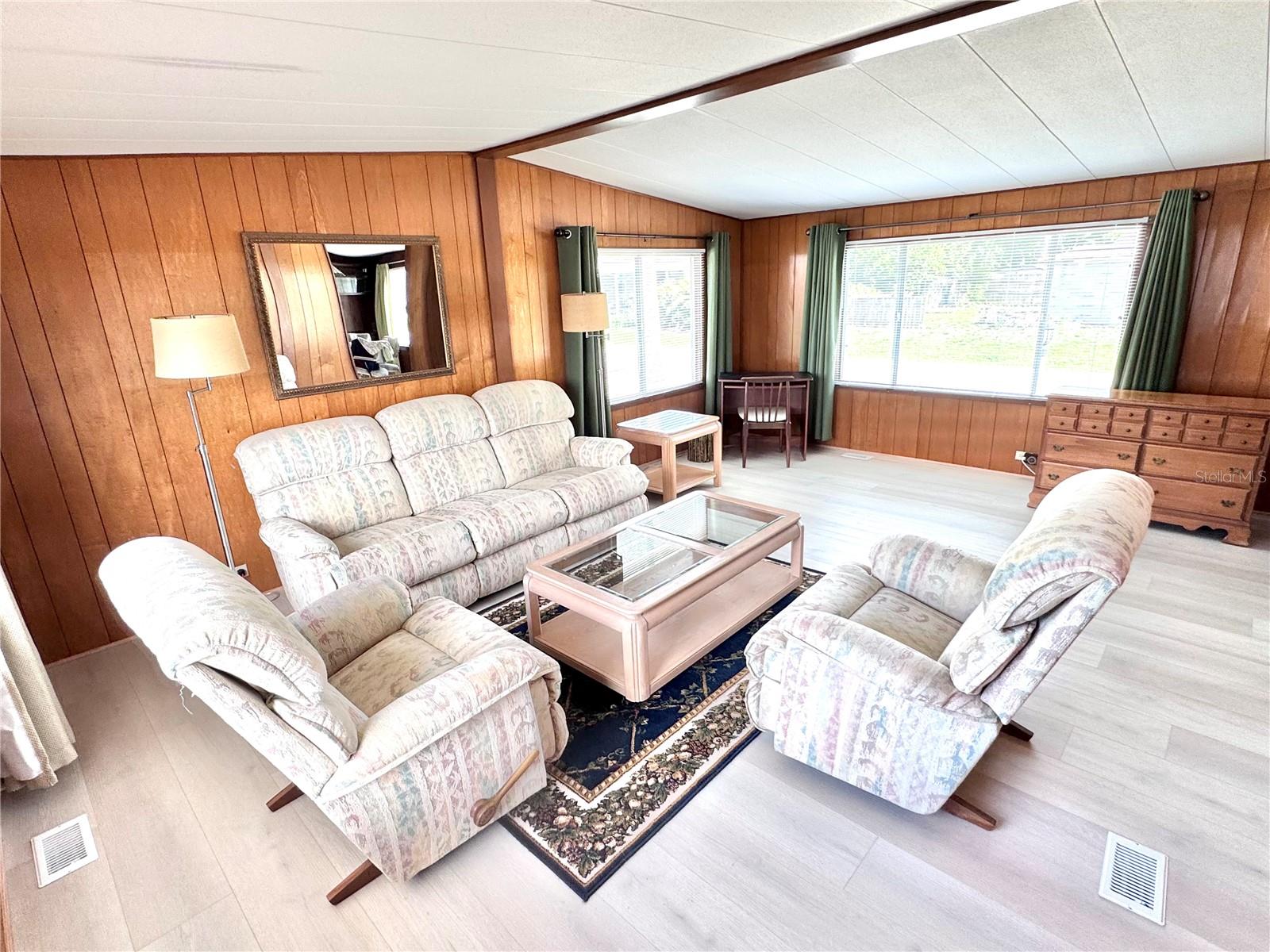 ALLANDALE - Residential