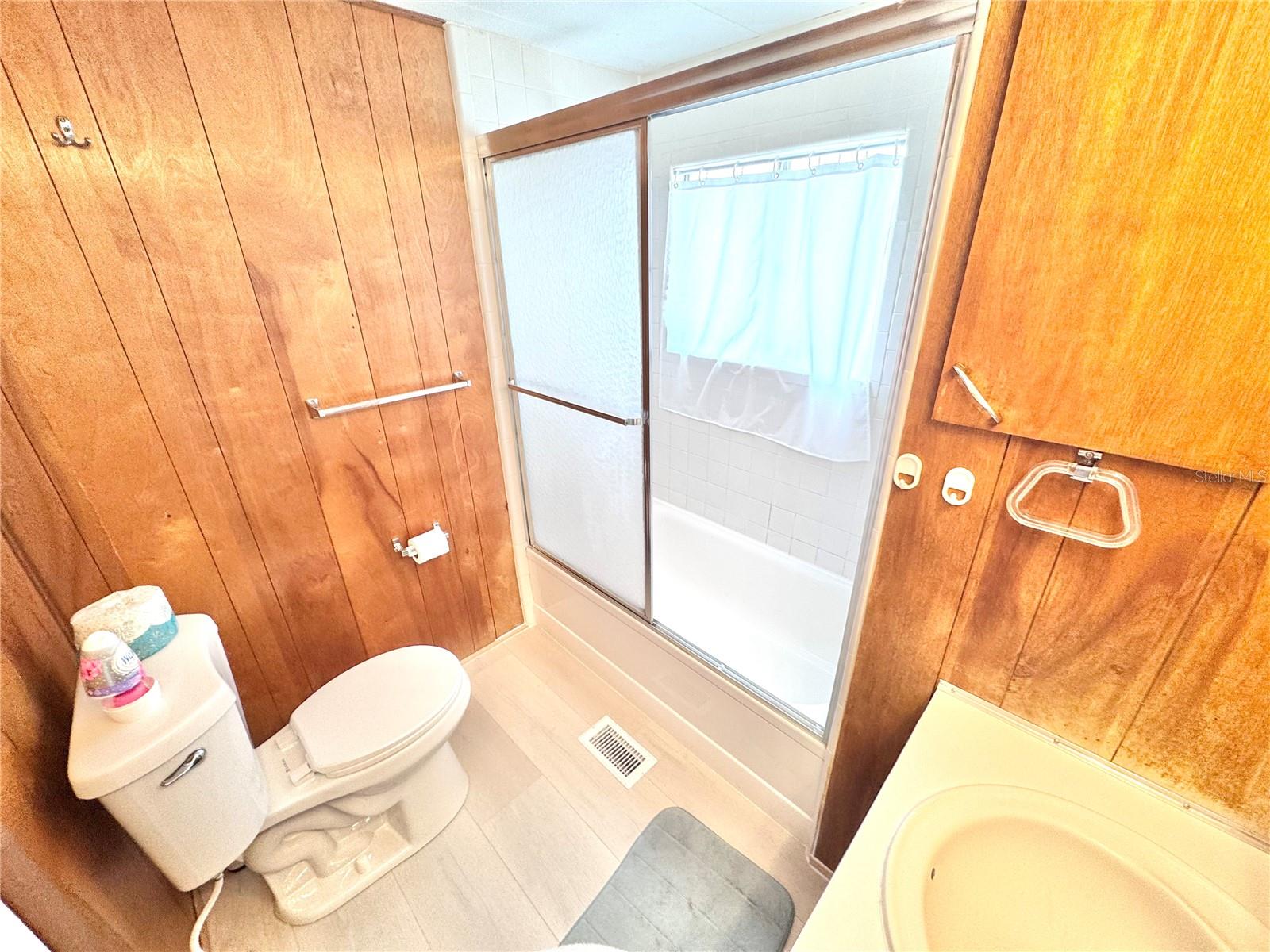 ALLANDALE - Residential