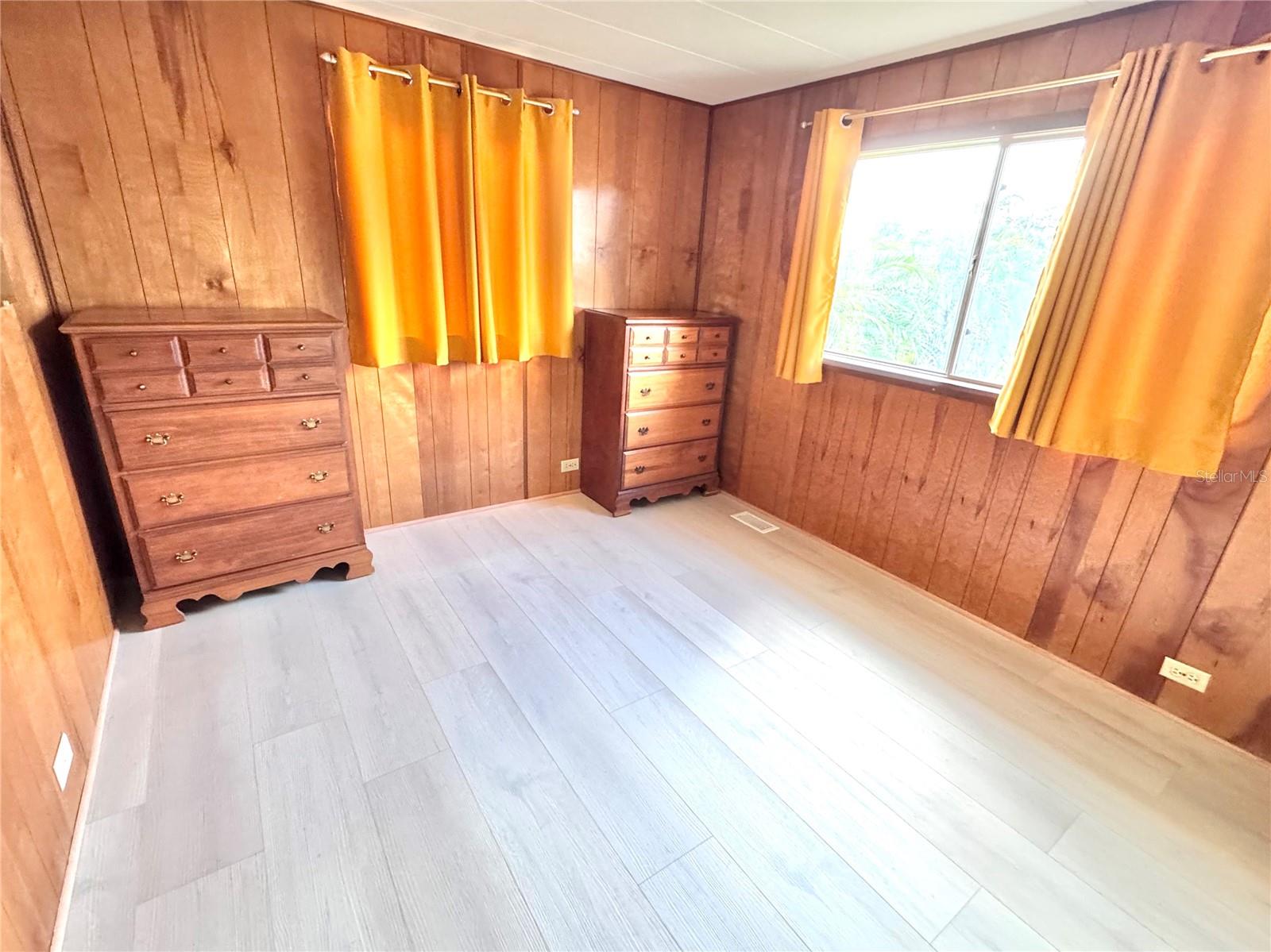 ALLANDALE - Residential