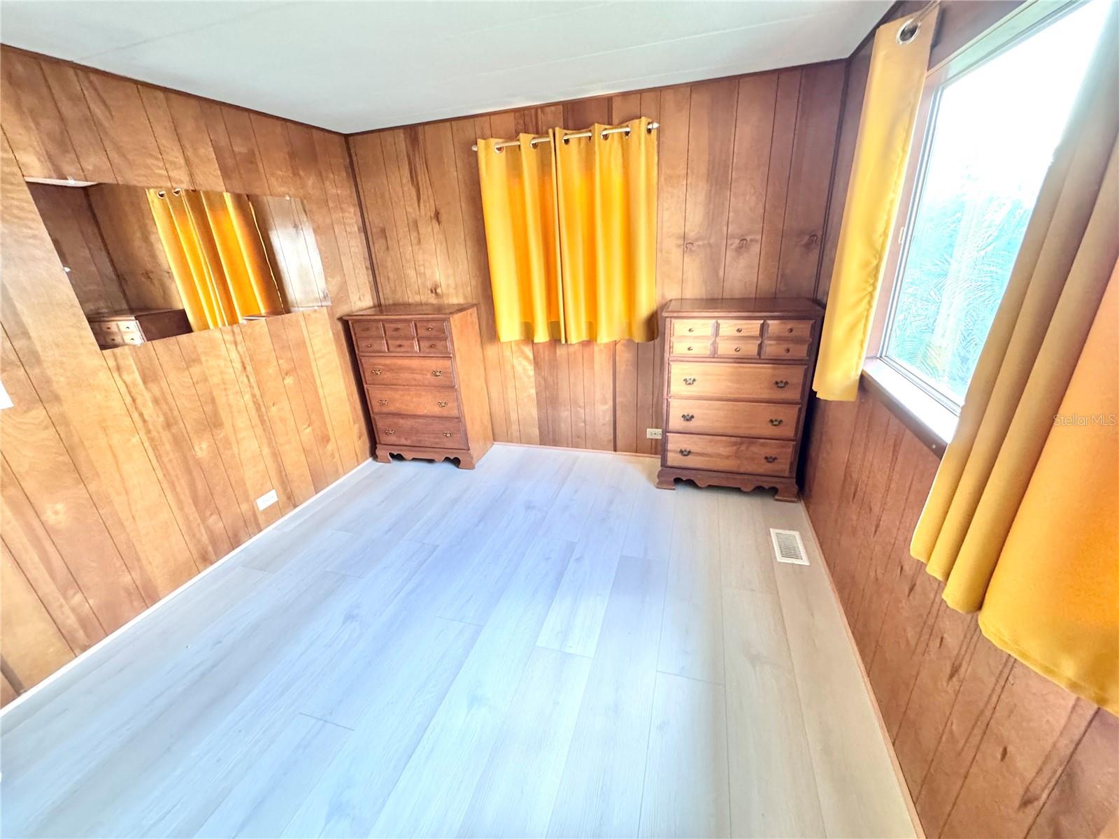 ALLANDALE - Residential