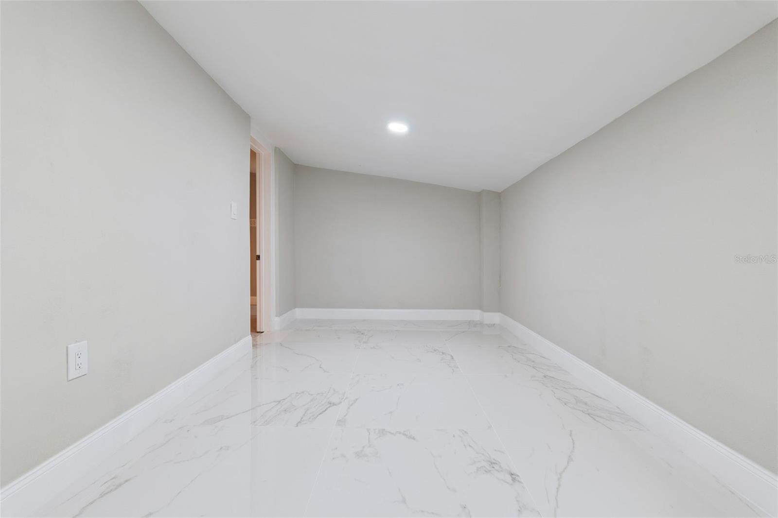 DUCK POND ADD TO CASSELBERRY - Residential