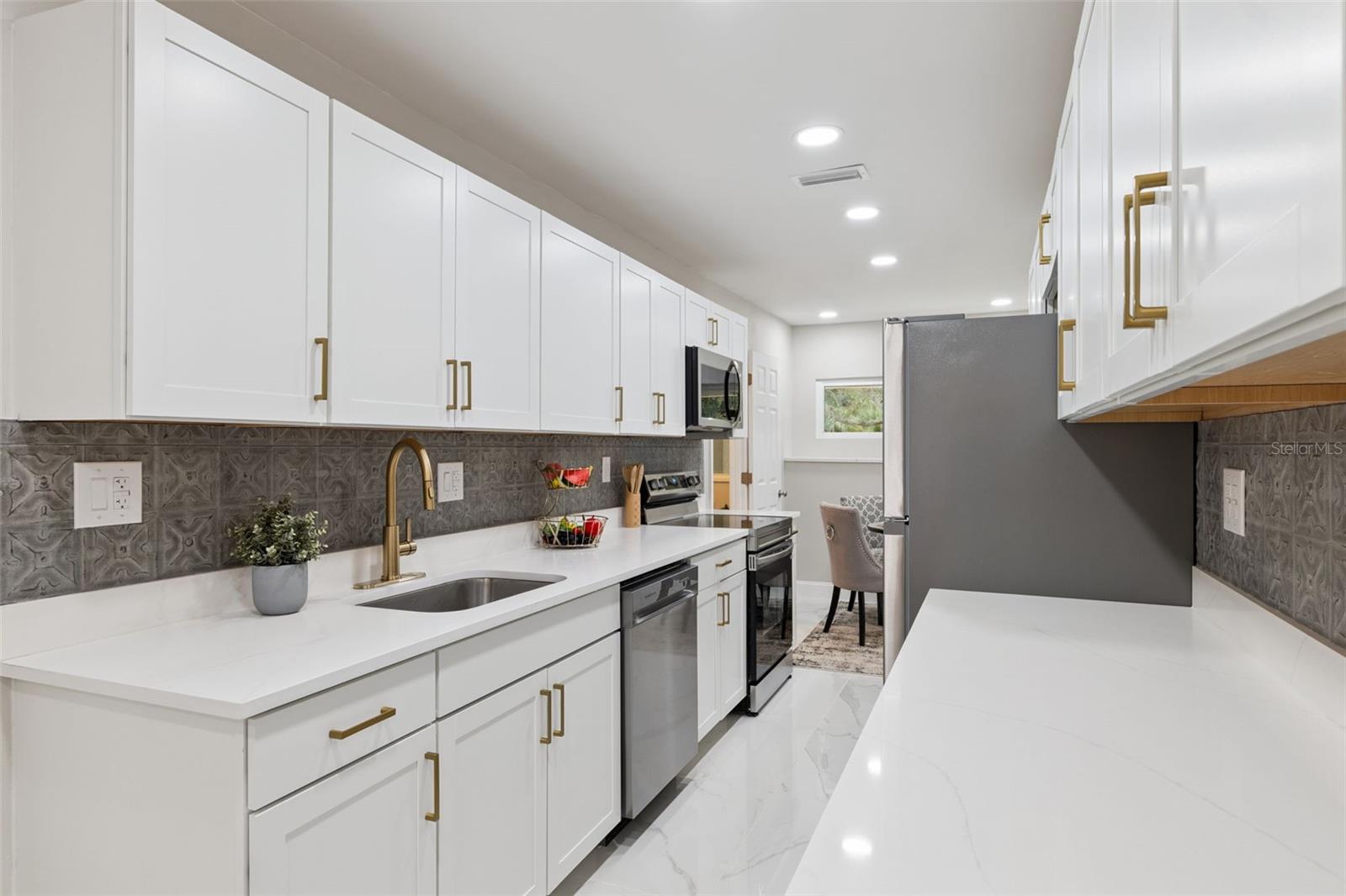 DUCK POND ADD TO CASSELBERRY - Residential