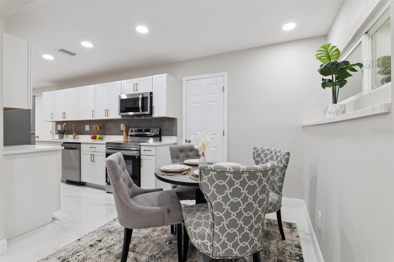 DUCK POND ADD TO CASSELBERRY - Residential