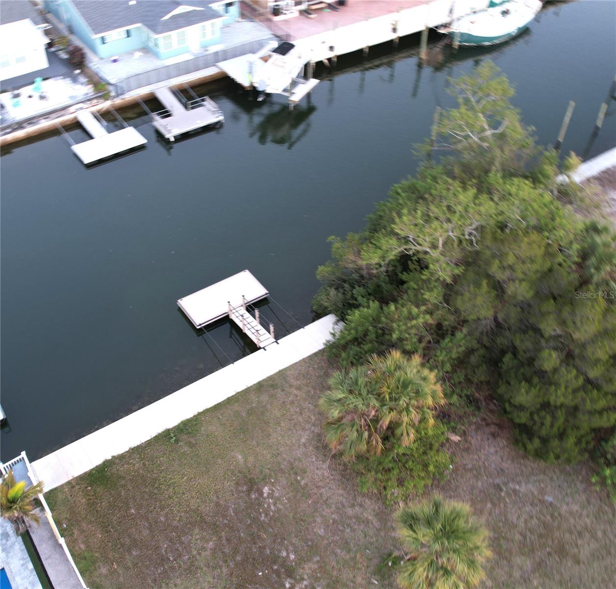 HUDSON BEACH ESTATES - Land