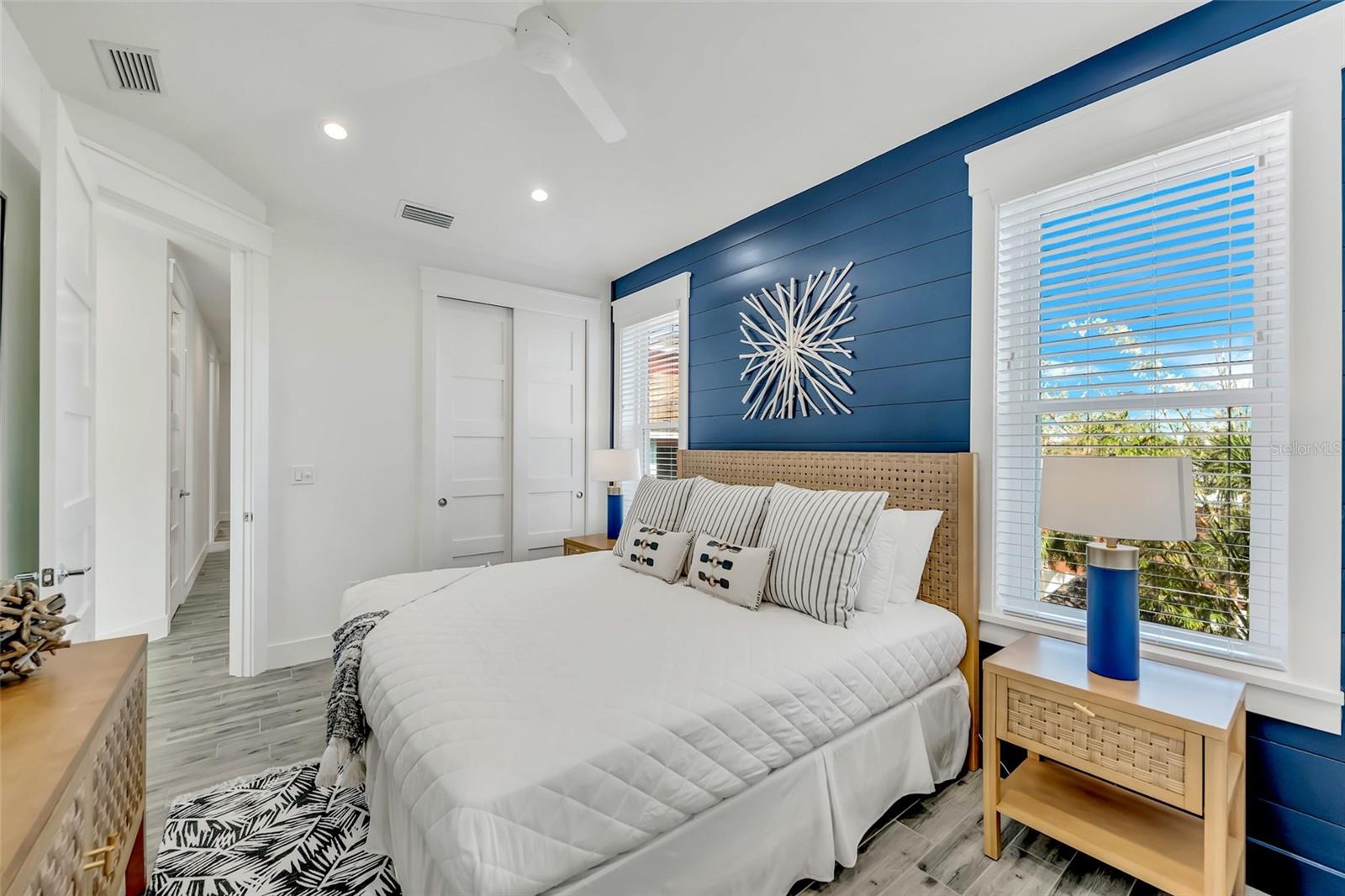 SARASOTA BEACH - Residential