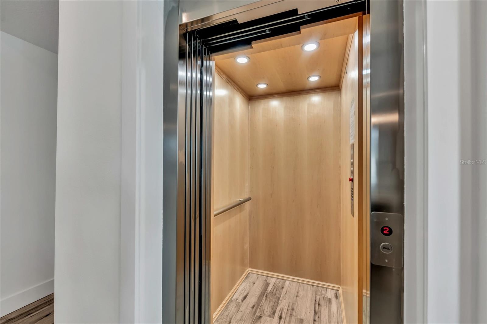 SARASOTA BEACH - Residential