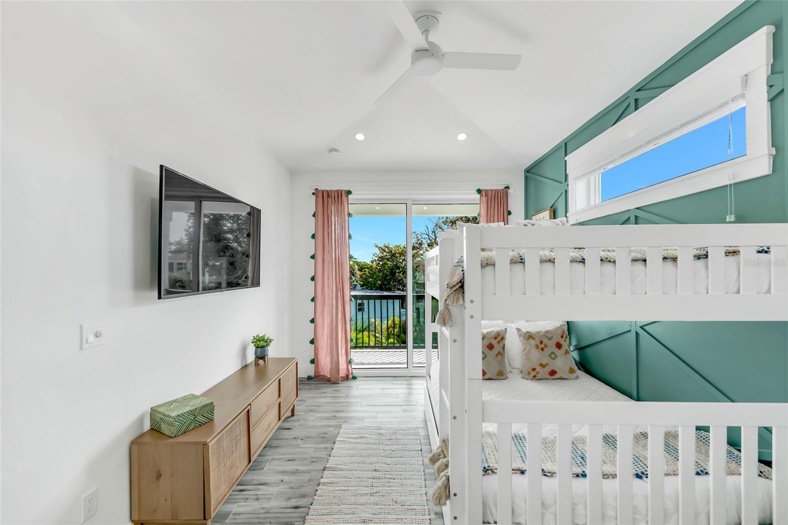 SARASOTA BEACH - Residential